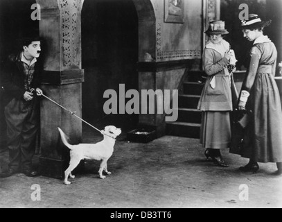 Charlie Chaplin - CHARLOT A DOG'S LIFE First National Pictures, 1918. Directed by Charlie Chaplin Stock Photo