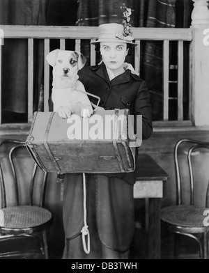 Charlie Chaplin - CHARLOT A DOG'S LIFE First National Pictures, 1918. Directed by Charlie Chaplin Stock Photo