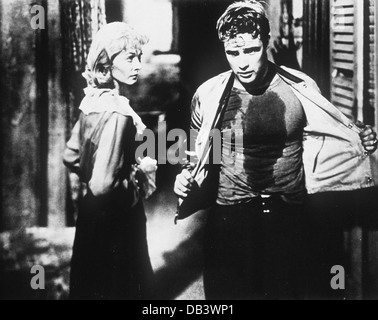 A STREETCAR NAMED DESIRE Warner Bros., 1951. Directed by Elia Kazan With Vivien Leigh, Marlon Brando Stock Photo