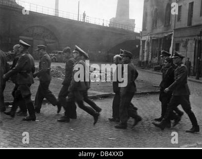 Nazism / National Socialism, crimes, execution by 11 escaped Russian prisoner of war, Croatian and francophone forced labourers, Cologne Ehrenfeld, 25.10.1944, Additional-Rights-Clearences-Not Available Stock Photo