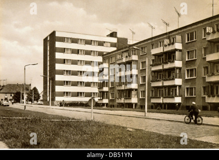 geography / travel, Germany, Wriezen, Rathausstrasse with block of flats, 1970s, Additional-Rights-Clearences-Not Available Stock Photo