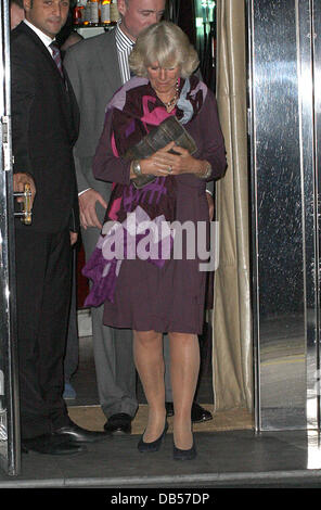 Camilla, Duchess of Cornwall leaving Locanda Locatelli restaurant after dining with her son Tom Parker Bowles and Sara Parker Bowles London, England - 27.04.11 Stock Photo