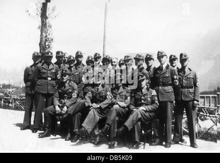 National Socialism / Nazism, organisations, Reichsarbeitsdienst (Reich Labour Service), RAD members at camp Kiefersfelden, Bavaria, 1936, Additional-Rights-Clearences-Not Available Stock Photo