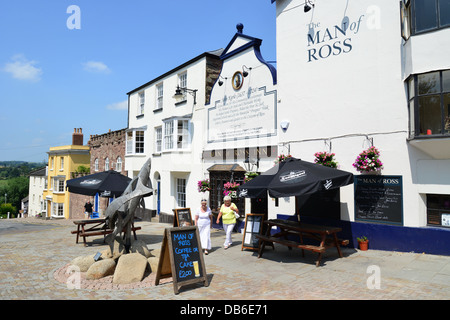 17th century The Man Of Ross Inn, Wye Street, Ross-on-Wye (Rhosan ar Wy), Herefordshire, England, United Kingdom Stock Photo