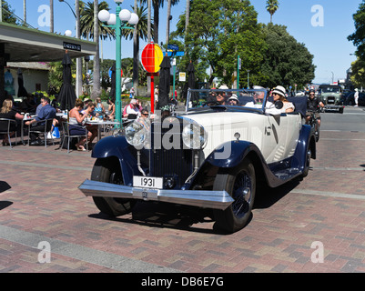 dh Art Deco Weekend NAPIER NEW ZEALAND Classic vintage car 1931 parading streets festival motors tour cars driving motorcar