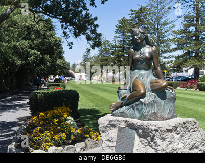 dh Marine Parade Gardens NAPIER NEW ZEALAND Pania of the Reef bronze statue gardens Stock Photo