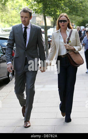 Stella Mccartney Husband Alasdhair Willis Arriving Stock Photo 128737988