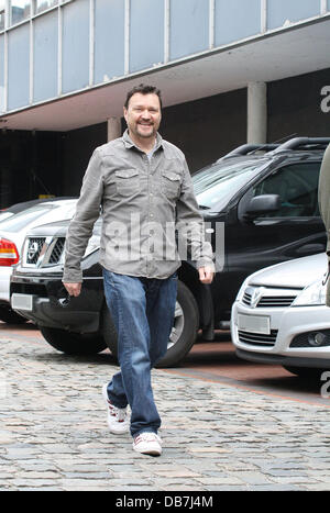 Ian Puleston-Davies  at the Coronation Street Set in Manchester Manchester, England - 12.05.11 Stock Photo