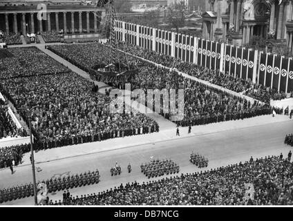 Nazism / National Socialism, event, Labour Day, Lustgarten, Berlin, 1930s, military, soldiers, soldier, square, squares, people, crowd, crowds, crowds of people, flag, flags, swastika, swastikas, International Workers' Day, maypole, maypoles, NSDAP, Germany, German Reich, Third Reich, 30s, 20th century, historic, historical, Additional-Rights-Clearences-Not Available Stock Photo