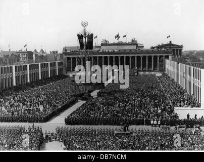 Nazism / National Socialism, event, Labour Day, Lustgarten, Berlin, 1930s, Additional-Rights-Clearences-Not Available Stock Photo