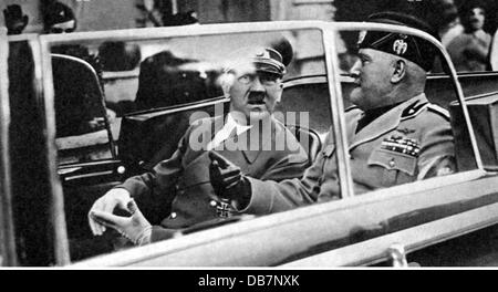Hitler, Adolf, 20.4.1889 - 30.4.1945, German politician (NSDAP), Chancellor of the Reich 30.1.1933 - 30.4.1945, visit to Italy, 3. - 9.5.1938, with Prime Minister Benito Mussolini in the car, Stock Photo