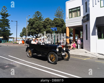 dh Art Deco weekend NAPIER NEW ZEALAND Cars 1930s Classic vintage car people dress festival Stock Photo