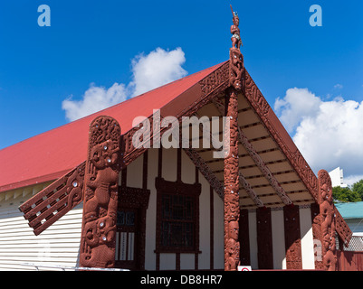 dh Ohinemutu ROTORUA NEW ZEALAND Maori Te Papaiouru Marae meeting house wood carvings traditional carving Stock Photo