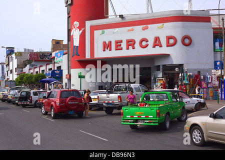 The entrance of Mercado 1 de Surquillo along Paseo de la Republica in Lima, Peru Stock Photo