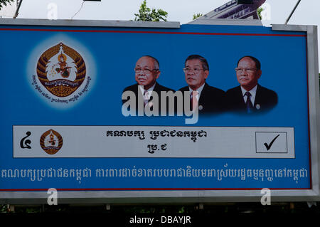 Phnom Penh, Cambodia. 27th July 2013. Political billboard of Hun Sen & his CPP (Cambodian peoples party) government. Credit:  Kraig Lieb / Alamy Live News Stock Photo