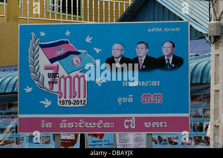 Phnom Penh, Cambodia. 27th July 2013. Political billboard of Hun Sen & his CPP (Cambodian peoples party) government. Credit:  Kraig Lieb / Alamy Live News Stock Photo