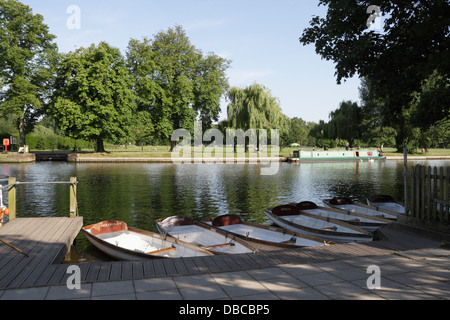 Rowing Boats on the river Avon in Stratford upon Avon Stock Photo
