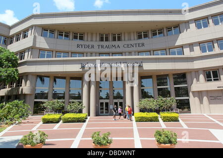 The Jackson Memorial Hospital, where Sean Kingston has been moved to the ICU unit, after a jet-ski accident Miami, Florida - 30.05.11  * STARS SEND OUT PRAYERS FOR INJURED KINGSTON A host of R&B and rap superstars including RIHANNA, LIL WAYNE and LL COOL J have asked fans to pray for SEAN KINGSTON, who was left seriously injured in a jet-ski accident on Sunday (29May11).   The Beau Stock Photo