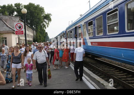 Baltiysk, Russia 28th, July 2013 Russian Navy Day celebrated in Baltiysk with great Naval vessels and sea airforce parade.  Pictured: Elektrichka - suburban train from Kaliningrad to Baltiysk Credit:  Michal Fludra/Alamy Live News Stock Photo