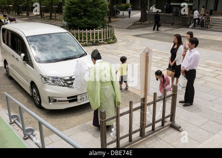 New family car receives a blessing at Minatogawa Shrine Kobe Japan Stock Photo
