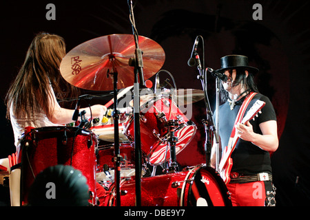 Jack and Meg White, The White Stripes performing at the Big Day out Festival 2006, Sydney Showground Stadium, Sydney, Australia. Stock Photo