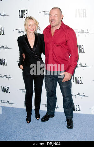 Thierry Mugler and Naomi Watts Eva Mendes reveals her new campaign for Angel by Thierry Mugler - Arrivals New York City, USA - 23.06.11 Stock Photo