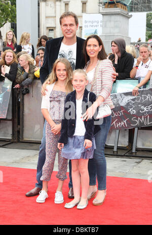 Peter Jones with his wife Tara Capp and children,  'Harry Potter and The Deathly Hallows - Part 2' World Premiere - Arrivals London, England - 07.07.11 Stock Photo
