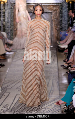 Model Paris Fashion Week - Haute Couture - Valentino - Catwalk Paris, France - 06.07.11 Stock Photo