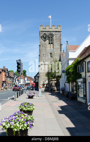 View along Henley-in-Arden High Street towards Church of St John The Baptist Stock Photo