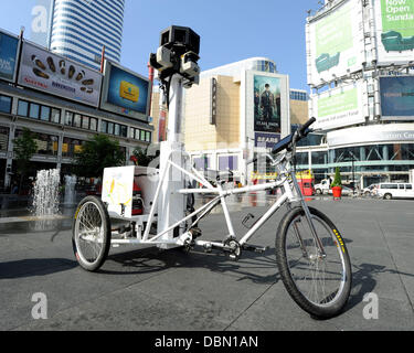 Google trike street view hi res stock photography and images Alamy