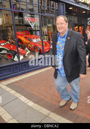 Animator, director and the chief creative officer at Pixar and Walt Disney Animation Studios John Lasseter arrives at the Disney Store on Grafton Street wearing a Pixar Cars 2 shirt Dublin, Ireland - 25.07.11    JOHN LASSETER ,CEO OF PIXAR AND WRITER,DIRECTOR AND ACTOR OF SUCH MOVIES LIKE CARS AND CARS 2, & ALL THE TOY STORY MOVIES ARRIVING AT THE DISNEY STORE ON GRAFTON STREET WEA Stock Photo