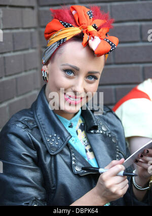 Rebecca Creighton Belle Amie leave the ITV studios London, England - 19.08.11 Stock Photo