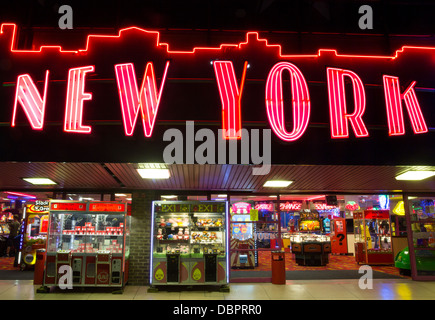 31/07/2013 New York amusement arcade neon sign on the seafront in Southend-on-Sea Stock Photo