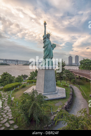 Replica of the Statue of Liberty in Odaiba island located in the Bay of Tokyo Stock Photo