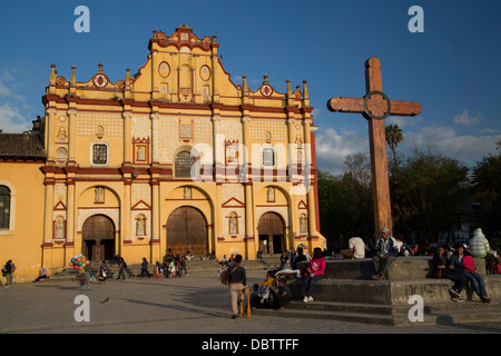 Wooden cross in front of the Cathedral of San Cristobal, founded in 1528, San Cristobal de las Casas, Chiapas, Mexico Stock Photo