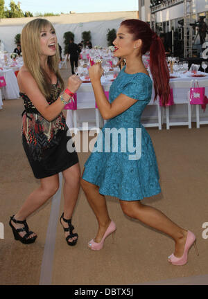 Jennette McCurdy, Ariana Grande The 2011 Angel Awards Held at Project Angel Food Hollywood, California - 20.08.11 Stock Photo