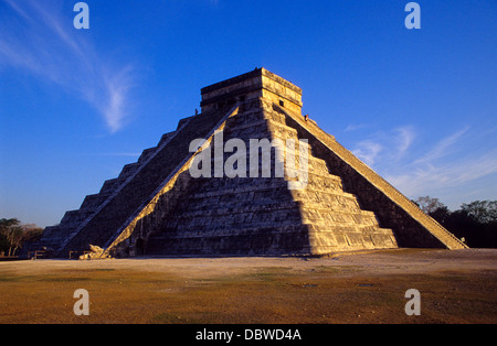 El Castillo (Pyramid of Kukulcan), Chichen Itza. Yucatan, Mexico Stock Photo