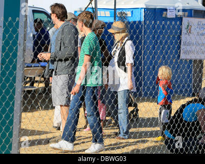 Dean McDermott, wife Tori Spelling, their son Liam and Dean's son Jack McDermott  leaving the Chilli Cook Off at Cross Creek Malibu, California - 03.09.11 Stock Photo