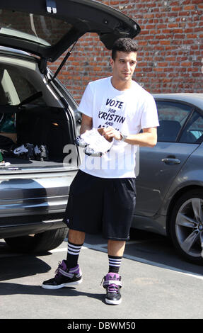 Mark Ballas 'Dancing with the Stars' celebrities outside the dance rehearsal studios Los Angeles, California - 06.09.11 Stock Photo