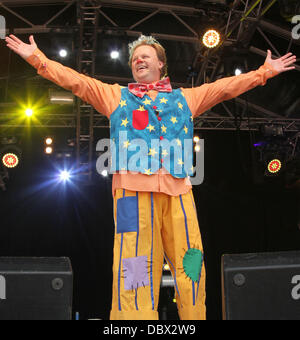 CBeebies star Mr Tumble - aka Justin Fletcher - at Camp Bestival, Lulworth Castle, Dorset - August 3rd 2013 Credit:  KEITH MAYHEW/Alamy Live News Stock Photo