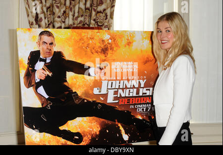 Rosamund Pike at a photocall for the release of 'Johnny English Reborn' at The Mandarin Oriental London, England - 12.09.11 Stock Photo