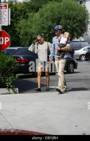 Ali Larter with husband Hayes MacArthur and their son Theodore leaving Hugo's restaurant in west Hollywood Los Angeles, California - 15.09.11 Stock Photo