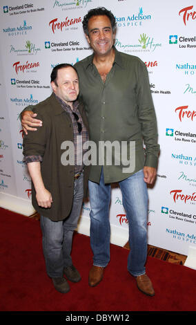 Jason Alexander and Brad Garrett Tropicana Las Vegas to Host Poker Tournament for Brad Garrett's 'Maximum Hope Foundation' at Tropicana Hotel & Casino  Las Vegas, Nevada - 17.09.11 Stock Photo