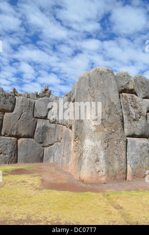 Giant stone walls at Sacsayhuaman, Inca site near Cuzco, Peru Stock Photo