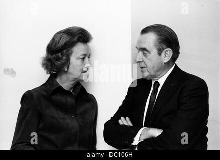 PICTURED: Oct. 2, 1960 - London, England, U.K. - KATHARINE GRAHAM (1917-2001) was a publisher who led her family's newspaper, 'The Washington Post,' for over two decades. PICTURED: Katharine Graham has a discussion with a colleague. (Credit Image: © KEYSTONE Pictures USA/ZUMAPRESS.com) Stock Photo
