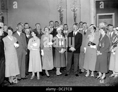 The Nazi Propaganda! image shows Adolf Hitler during a reception for English sport pilots in the Reich Chancellery in Berlin, Germany, 8 June 1933. To the left, the president of the Aero Club of Germany, Gerd von Hoeppner and Richard von Kehler (front 2-l, with moustache). Fotoarchiv für Zeitgeschichte Stock Photo