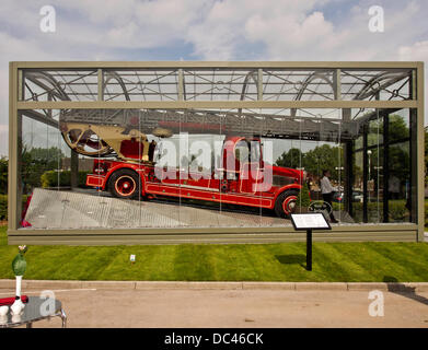 Leyland, Lancashire, UK 8th August 2013. Last surviving 1938 Leyland TL Fire Engine, named Norma, unveiled for the first time in its new purpose built glass case as part of the Leyland Gateway Project in front of invited guests. © Sue Burton/Alamy News Stock Photo