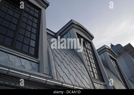 Penarth Building The new look refurbished Penarth Pier Pavillion building Wales UK Stock ...