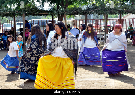 Young women of the Salt River Maricopa-Pima tribes dancing at the Cupa Days Festival on the Pala Indian Reservation Stock Photo