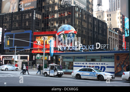 New York Police Dept - NYPD - Times square Stock Photo